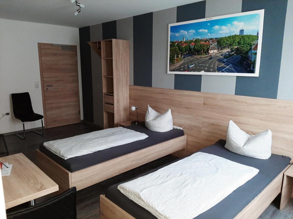 Haus Roseneck-Pension Am Stadtrand Borchen Екстер'єр фото